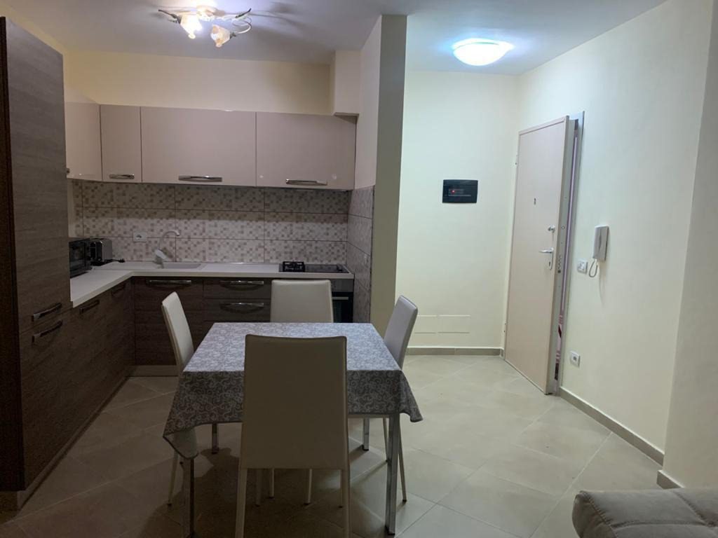 Stunning Seaside 2+1, 90m², Durrës (Shkëmbi)