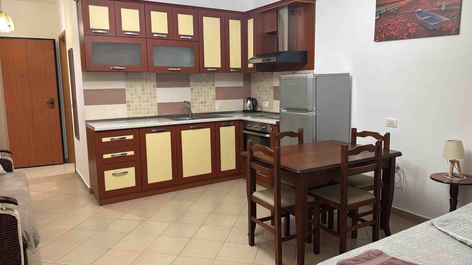 Charming Furnished Studio, 40m², Shkëmbi (Golem)