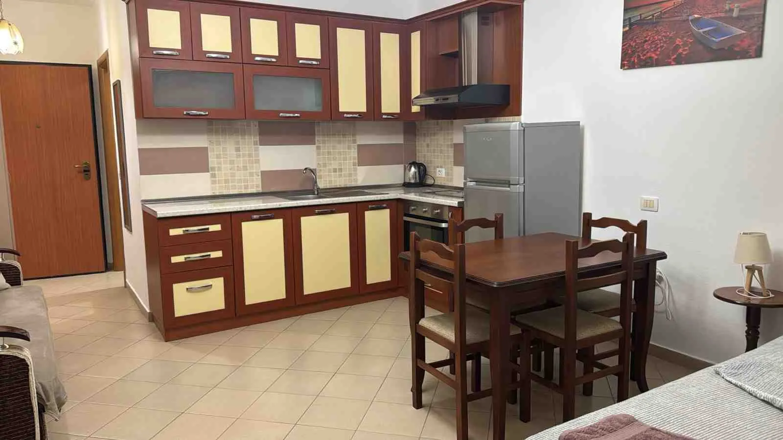Charming Furnished Studio, 40m², Shkëmbi (Golem)