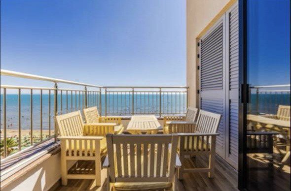 Exclusive Penthouse, 180m², Durrës (First Line)